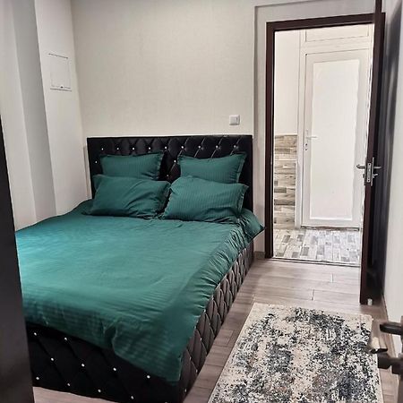 Apartament Sonya Bukarest Kültér fotó